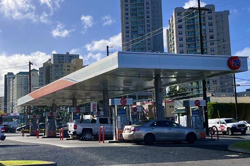 ガソリンスタンド