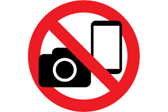 電子機器の使用禁止